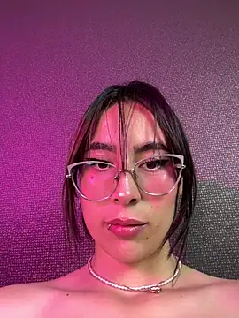 luna gv online show from February 23, 2026, 11:00 am