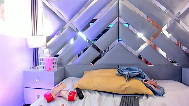 melody  sweet  online show from March 21, 2026, 8:15 am