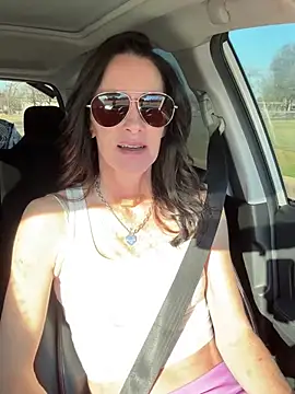 Snapshot of Edens_Promise chatting on February 16, 2026, 3:10 pm Edens Promise online show from February 16, 2026, 3:10 pm