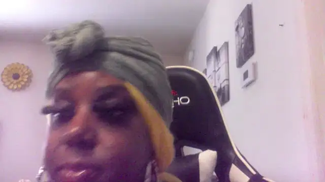 Babyboo3620 online show from May 19, 2026, 4:58 pm