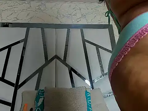 Snapshot of Lunahot68 chatting on February 13, 2026, 3:06 am Lunahot68 online show from February 13, 2026, 3:06 am