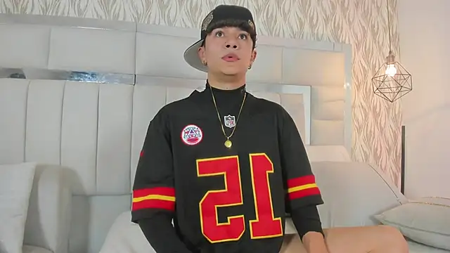 imxxjoel online show from February 13, 2026, 4:01 am