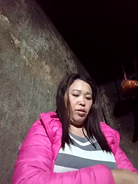 dakota-kis online show from March 1, 2026, 1:33 pm