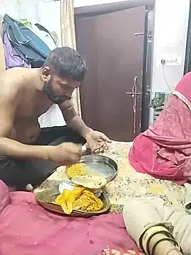 Snapshot of hornycouple20000 chatting on February 28, 2026, 11:04 pm hornycouple20000 online show from February 28, 2026, 11:04 pm