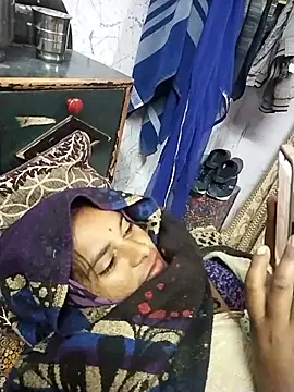 hornycouple20000 online show from January 13, 2026, 2:43 pm