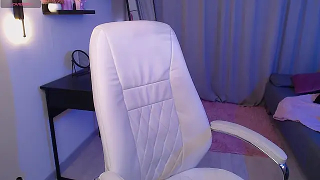 Haya Harareet online show from April 8, 2026, 7:32 am