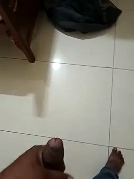 Snapshot of balusumi66 chatting on April 7, 2026, 12:51 pm balusumi66 online show from April 7, 2026, 12:51 pm