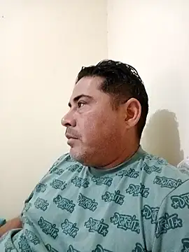 Snapshot of Piscis46 chatting on January 5, 2026, 8:56 pm Piscis46 online show from January 5, 2026, 8:56 pm