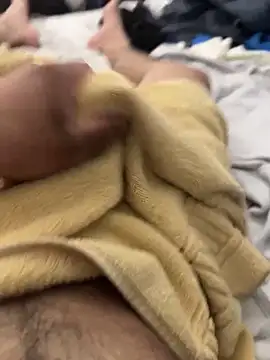 elpapigrande12 online show from March 22, 2026, 11:39 pm