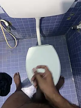 KneelForAlpha online show from April 5, 2026, 12:39 am