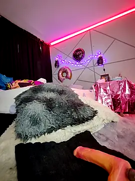 Isis Hot   online show from March 26, 2026, 11:41 am