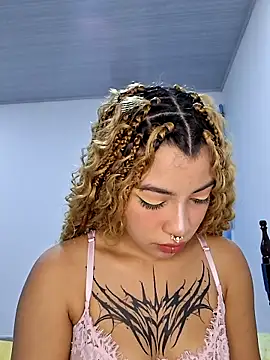 Ashnikko   online show from February 10, 2026, 4:22 am