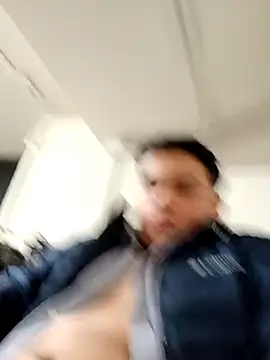 Snapshot of Yosoyelmismo-6737 chatting on February 2, 2026, 11:04 pm Yosoyelmismo-6737 online show from February 2, 2026, 11:04 pm