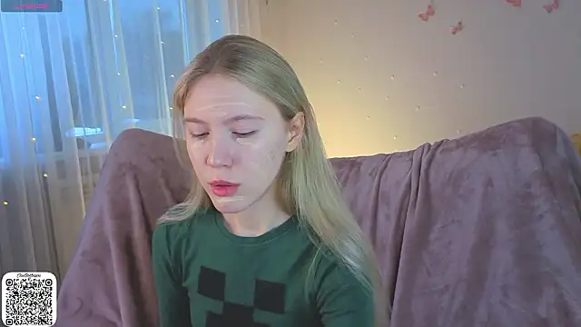 Snapshot of SirenThalassa chatting on February 17, 2026, 7:05 am SirenThalassa online show from February 17, 2026, 7:05 am