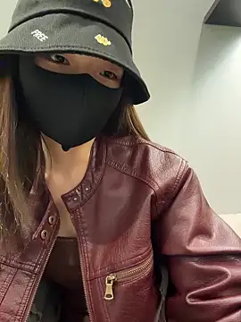 ZJbaby online show from April 10, 2026, 2:02 pm