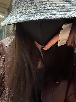 ZJbaby online show from April 1, 2026, 12:50 pm