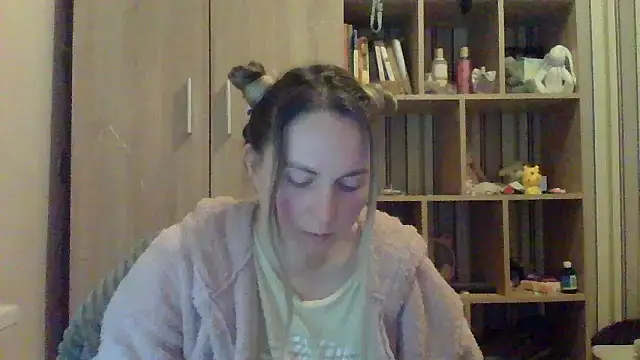 VikiLove765 online show from February 28, 2026, 6:18 pm