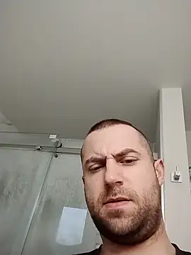 Oilkong2022 online show from February 10, 2026, 11:48 pm