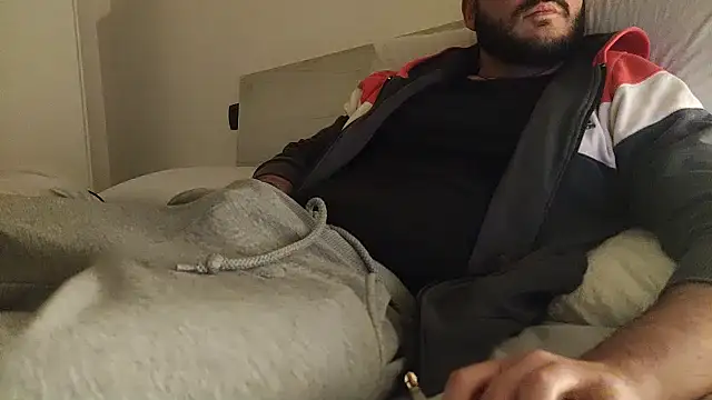 Reb born89 online show from February 9, 2026, 6:17 pm