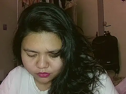 Snapshot of Allie_143 chatting on March 2, 2026, 5:41 am Allie 143 online show from March 2, 2026, 5:41 am