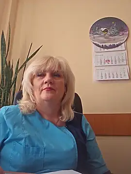 Snapshot of AliceStar333 chatting on February 3, 2026, 11:04 am AliceStar333 online show from February 3, 2026, 11:04 am