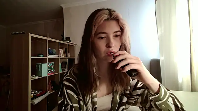 Dia DeAmas online show from February 10, 2026, 9:30 am