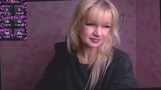 Snapshot of Madonna_Fire chatting on April 23, 2026, 12:00 pm Madonna Fire online show from April 23, 2026, 12:00 pm