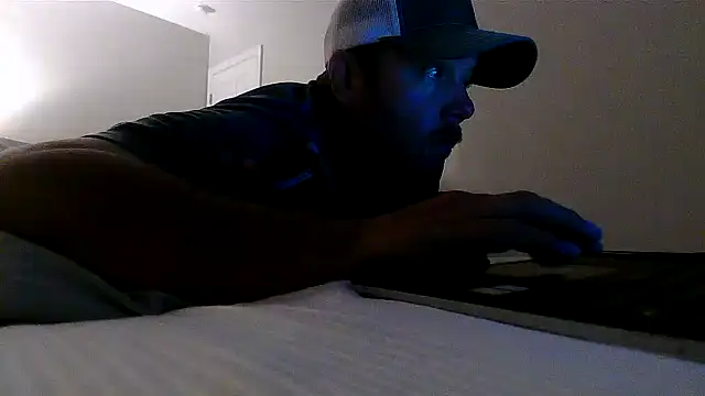 nuttincowboy online show from May 19, 2026, 1:56 am