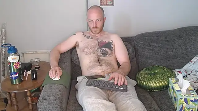 Snapshot of SeanSativa chatting on June 26, 2026, 4:57 pm SeanSativa online show from June 26, 2026, 4:57 pm