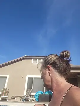 HotAzMilf online show from April 5, 2026, 11:44 pm