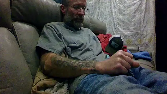 Snapshot of tittycum3636 chatting on February 8, 2026, 11:08 am tittycum3636 online show from February 8, 2026, 11:08 am