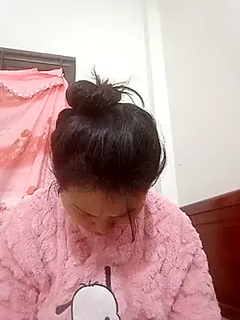 Snapshot of kira0021 chatting on January 13, 2026, 12:58 am kira0021 online show from January 13, 2026, 12:58 am