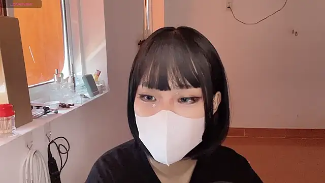 Snapshot of Tieu-May chatting on February 9, 2026, 6:33 am Tieu-May online show from February 9, 2026, 6:33 am