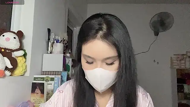 Tieu-May online show from April 12, 2026, 8:45 pm