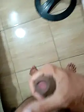 Dariralf online show from April 22, 2026, 10:38 pm