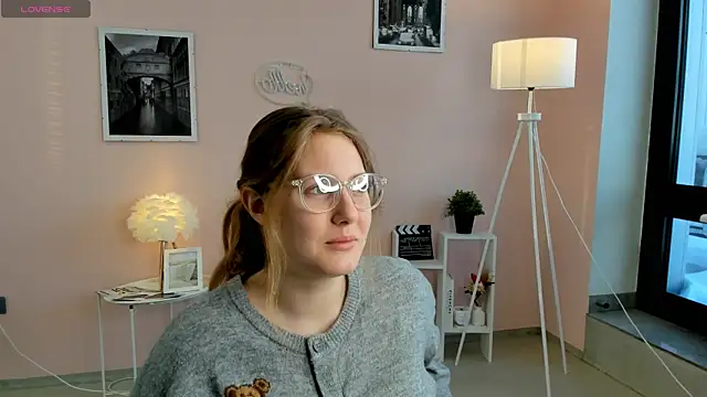 Snapshot of MaragretHathway chatting on January 11, 2026, 6:31 am MaragretHathway online show from January 11, 2026, 6:31 am