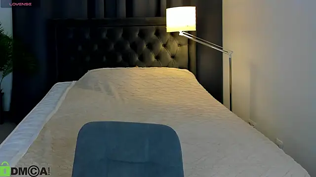 Snapshot of SoftLana chatting on February 24, 2026, 4:13 am SoftLana online show from February 24, 2026, 4:13 am