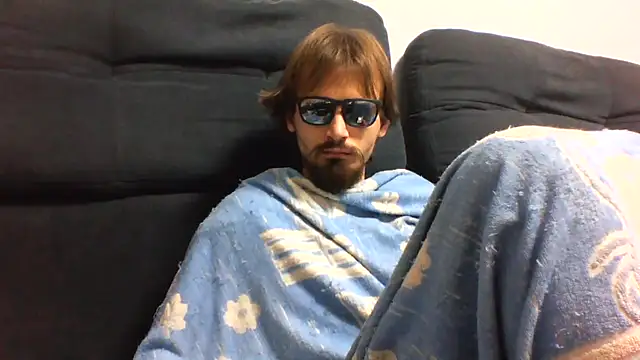 Snapshot of KaelNox chatting on July 2, 2026, 6:47 pm KaelNox online show from July 2, 2026, 6:47 pm