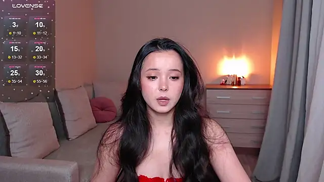 lia hetty online show from November 22, 2025, 1:54 pm