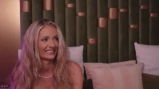 AmeliaAngel online show from July 8, 2026, 6:30 pm