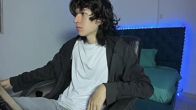 Snapshot of jack_grealish01 chatting on March 3, 2026, 3:35 am jack grealish01 online show from March 3, 2026, 3:35 am