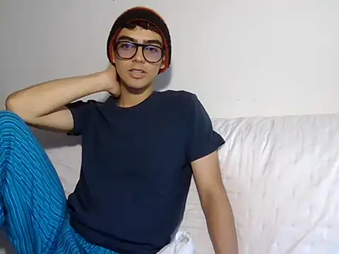 Colombian0baby online show from January 11, 2026, 8:05 pm