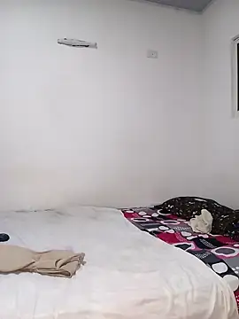 IIv0ryN0IIReX-XX online show from March 4, 2026, 10:01 am