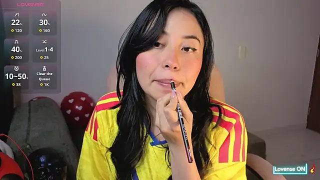 Snapshot of LolaOpalX chatting on June 17, 2026, 11:58 pm LolaOpalX online show from June 17, 2026, 11:58 pm