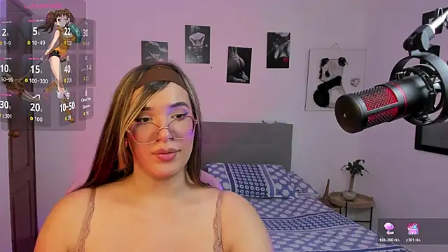 Valen with pussy online show from June 14, 2026, 7:15 pm