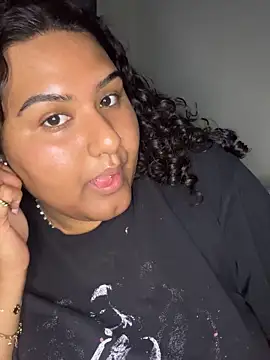 Angeliccreamyrican online show from April 5, 2026, 4:52 am