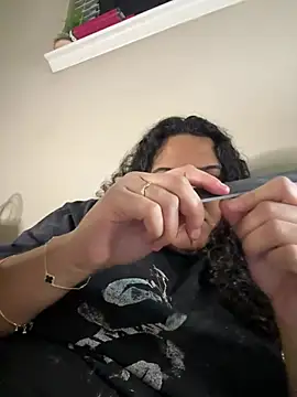 Angeliccreamyrican online show from April 4, 2026, 6:31 am