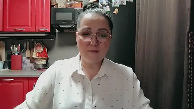 infinity loveliness online show from April 3, 2026, 10:11 am