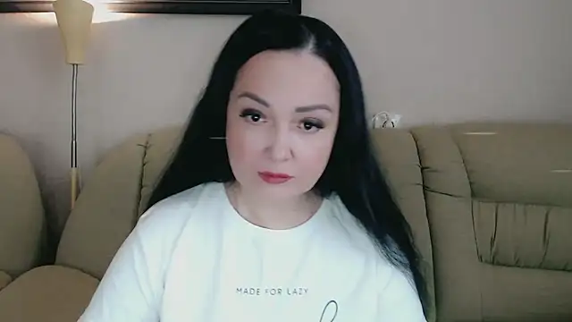 infinity loveliness online show from November 4, 2025, 9:24 am