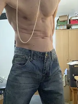 slabyhrac online show from April 8, 2026, 12:23 am